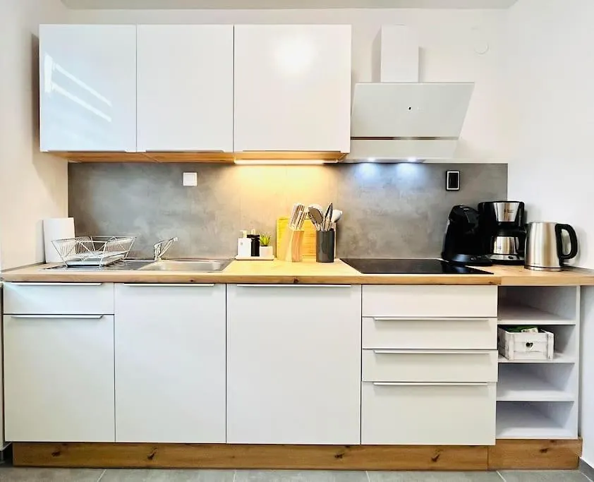 Apartment Moderne 2-Zimmer Wohnung Im Stadtzentrum Mit Parkplatz Bayreuth